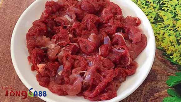 Chế độ ăn uống vần gà chiến Chế độ ăn uống vần gà chiến